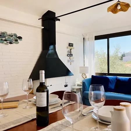 La Caseta De Holiday home *